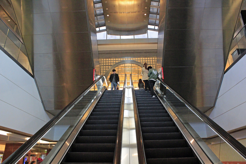 2017-04-07_103420 china-2017.jpg - Pudong - Jin Mao Tower - Eingangsbereich